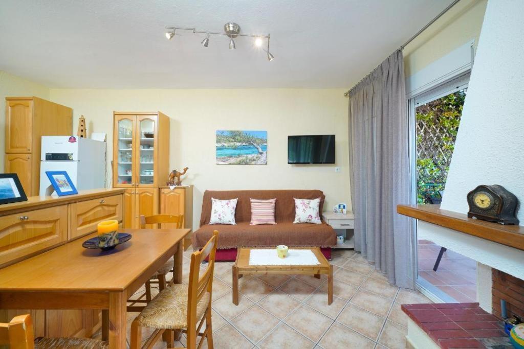 Golden Beach Maisonettes Villa Chrysi Ammoudia Oda fotoğraf
